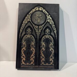 Kat Von D Saint & Sinner Eyeshadow Palette